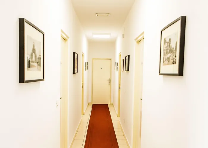 Πανσιόν Veda Elegant 4*