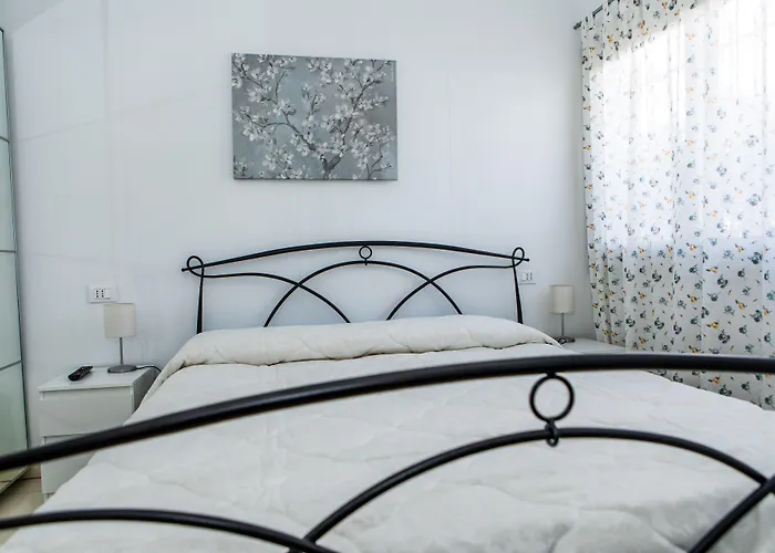 Veda Elegant Πανσιόν 4*