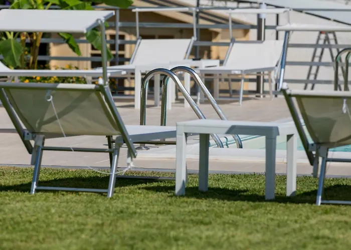 Veda Elegant Πανσιόν